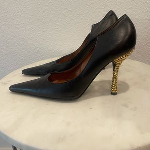 Gianni VERSACE black pump with gold crystal heel